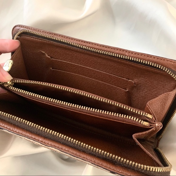 SOLD Louis Vuitton Monogram Zippy Wallet - Picture 7 of 8